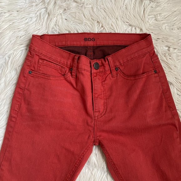 BDG Womens Red Mid Rise Twig Ankle Skinny Jeans 27 - Picture 3 of 6